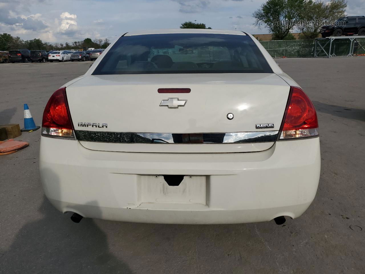 2009 Chevrolet Impala Police Cream vin: 2G1WS57M491268991