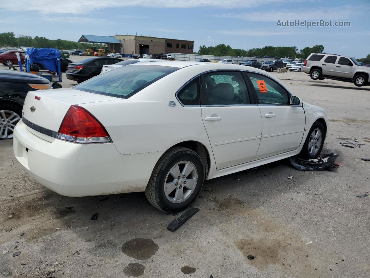 2009 Chevrolet Impala 1lt Белый vin: 2G1WT57N091111013