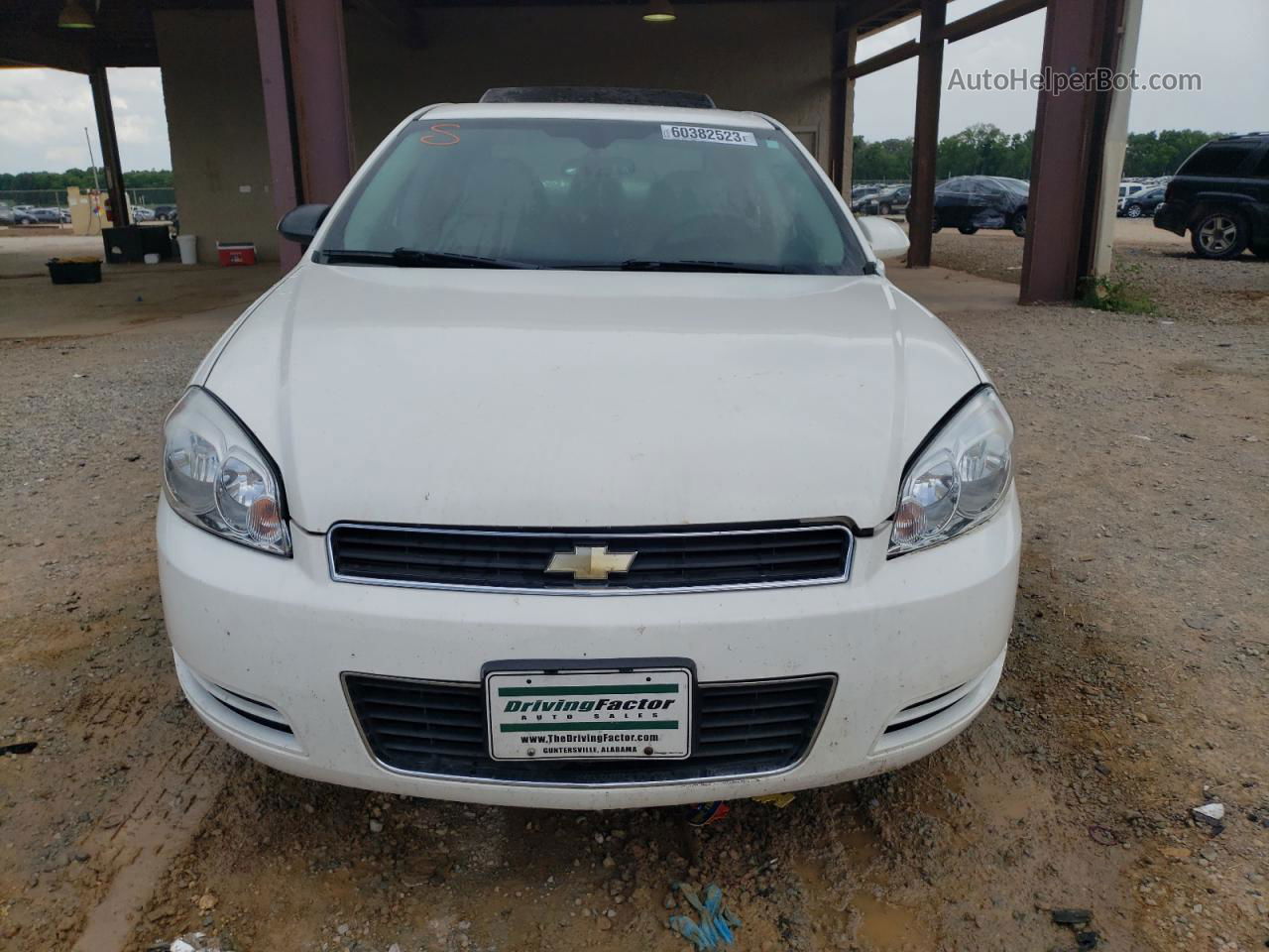 2009 Chevrolet Impala 1lt White vin: 2G1WT57N291304182