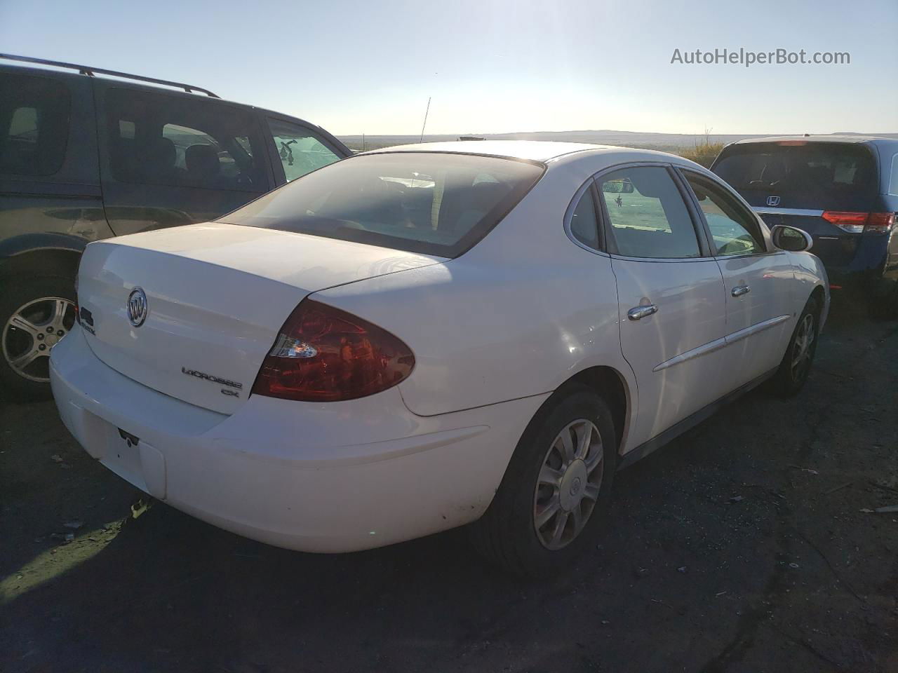 2007 Buick Lacrosse Cx White vin: 2G4WC552371124167