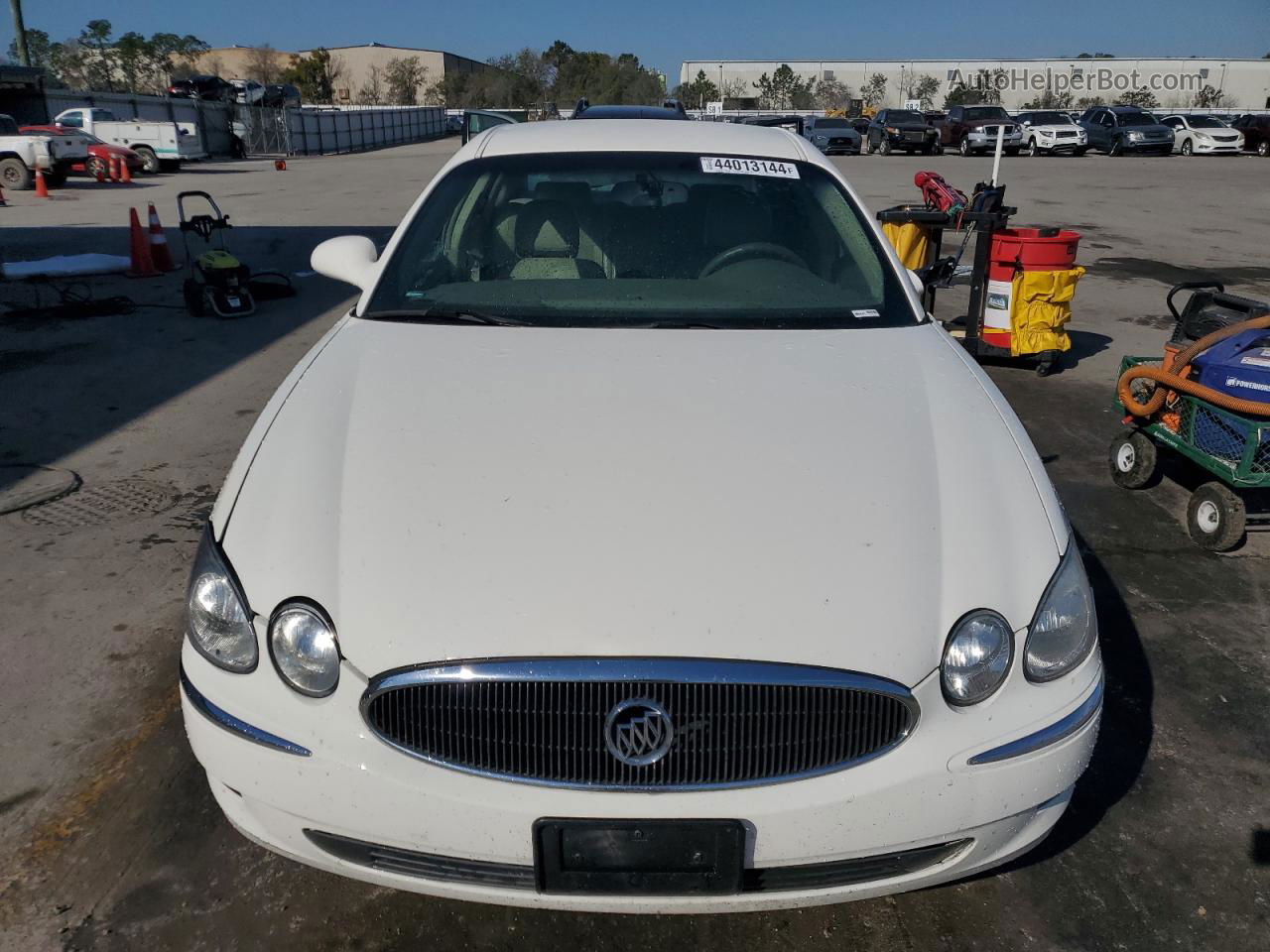 2007 Buick Lacrosse Cxl White vin: 2G4WD582171208397