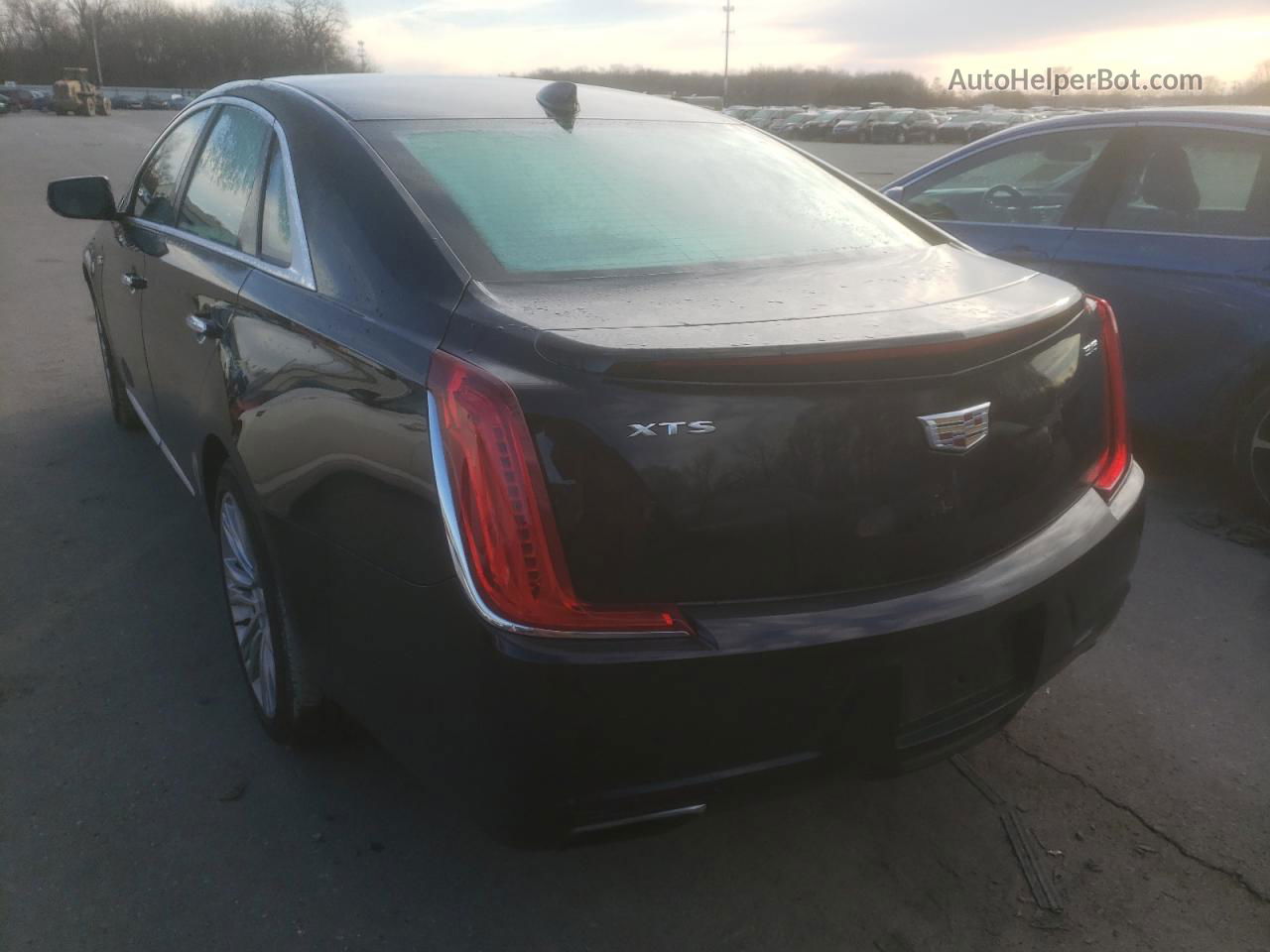 2019 Cadillac Xts Luxury Black vin: 2G61M5S30K9131020