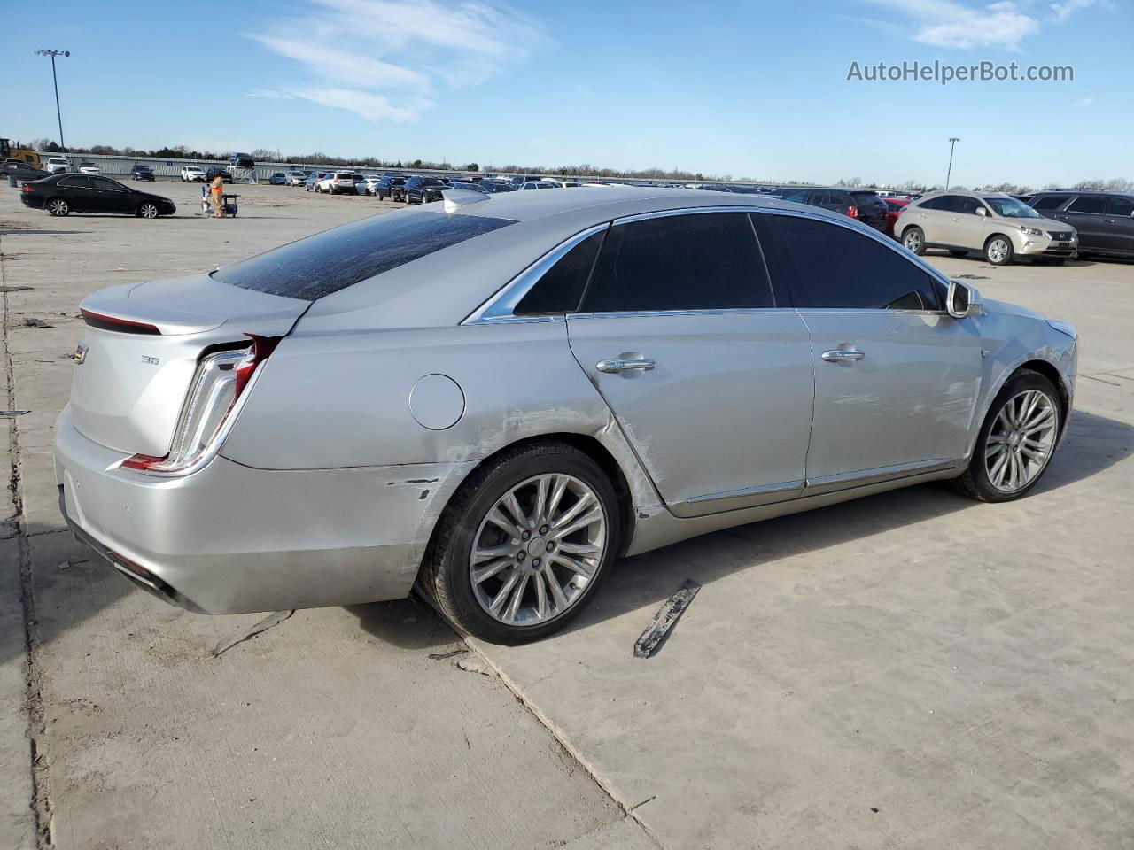 2019 Cadillac Xts Luxury Silver vin: 2G61M5S30K9148206