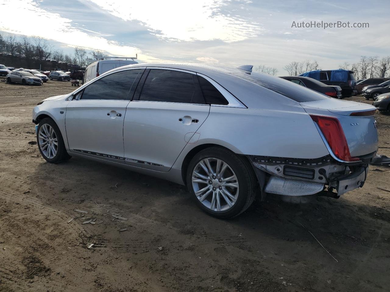 2019 Cadillac Xts Luxury Серебряный vin: 2G61M5S32K9151818