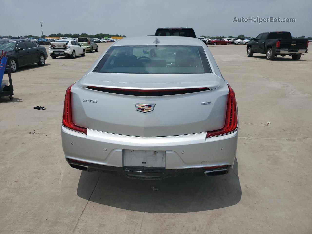 2019 Cadillac Xts Luxury Silver vin: 2G61M5S33K9115961