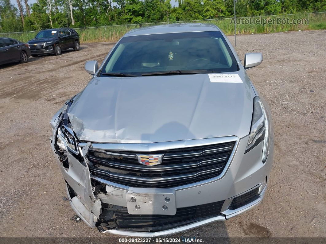 2019 Cadillac Xts Luxury Серебряный vin: 2G61M5S33K9154419