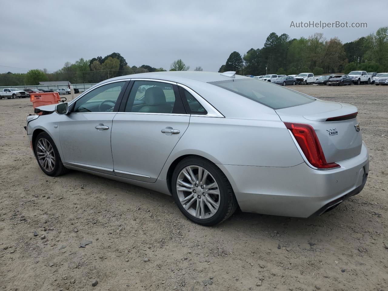 2019 Cadillac Xts Luxury Silver vin: 2G61M5S39K9113177