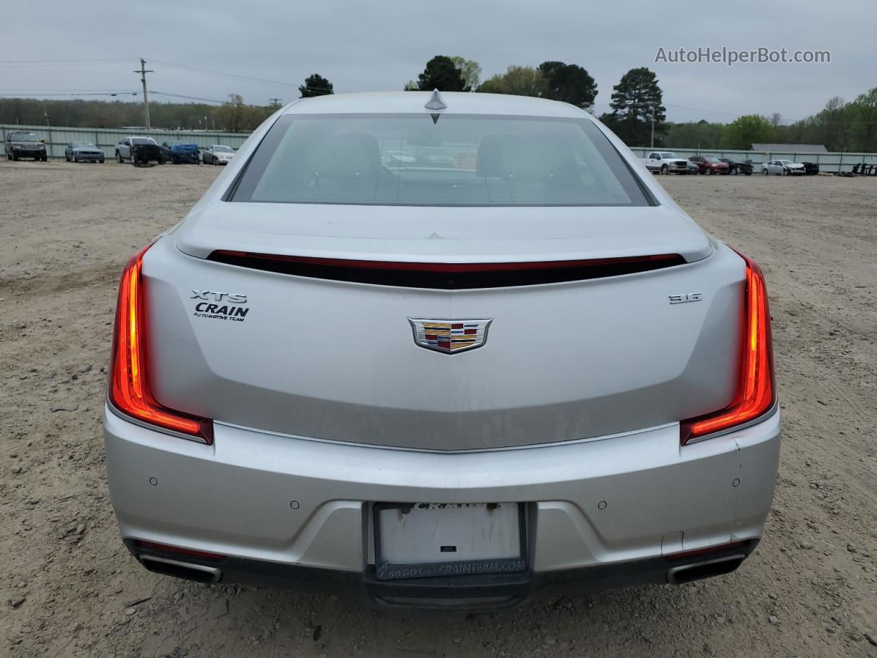 2019 Cadillac Xts Luxury Silver vin: 2G61M5S39K9113177