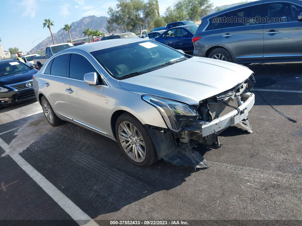 2019 Cadillac Xts Luxury Silver vin: 2G61M5S39K9125913