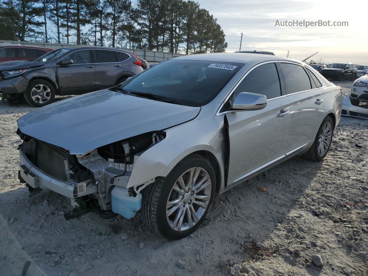 2019 Cadillac Xts Luxury Серебряный vin: 2G61M5S3XK9152876