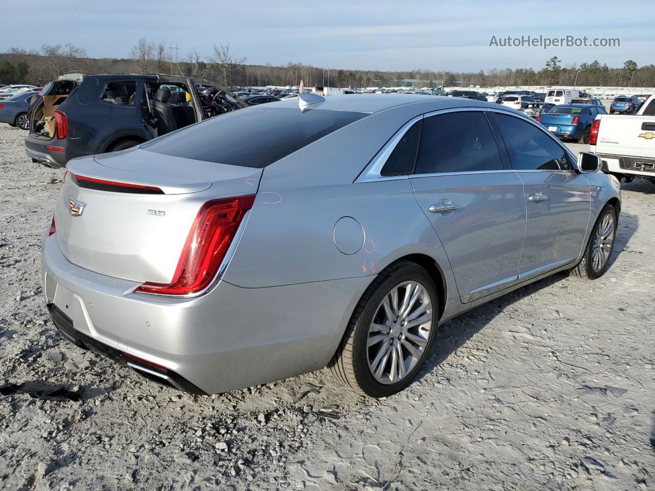 2019 Cadillac Xts Luxury Серебряный vin: 2G61M5S3XK9152876