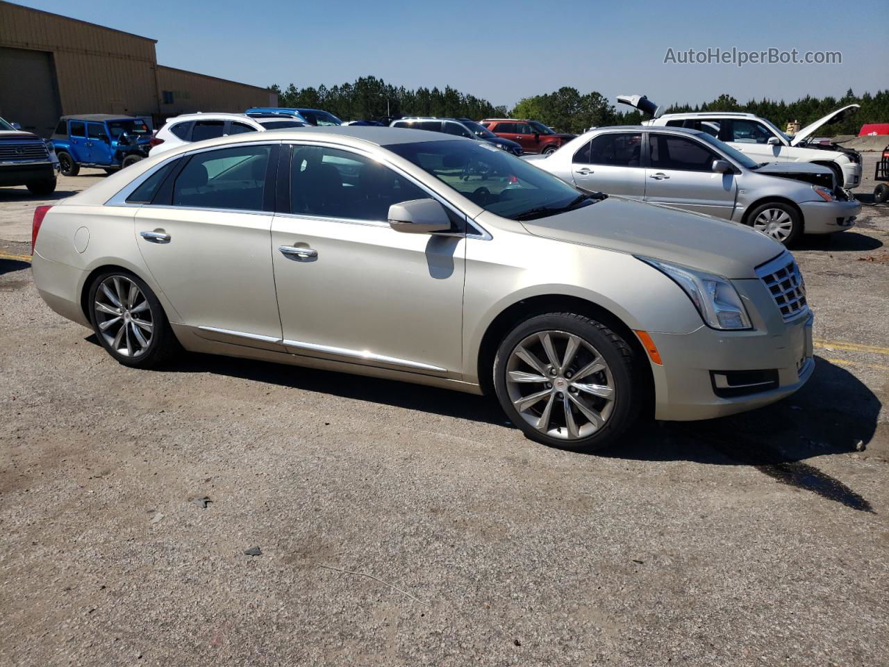 2013 Cadillac Xts  Tan vin: 2G61N5S31D9136517