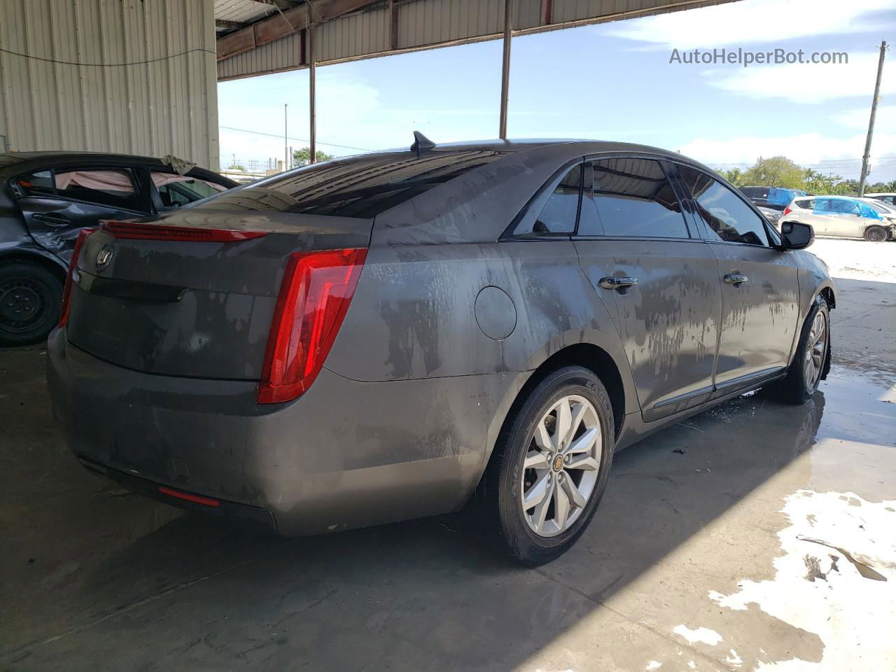 2013 Cadillac Xts  Silver vin: 2G61N5S31D9184454