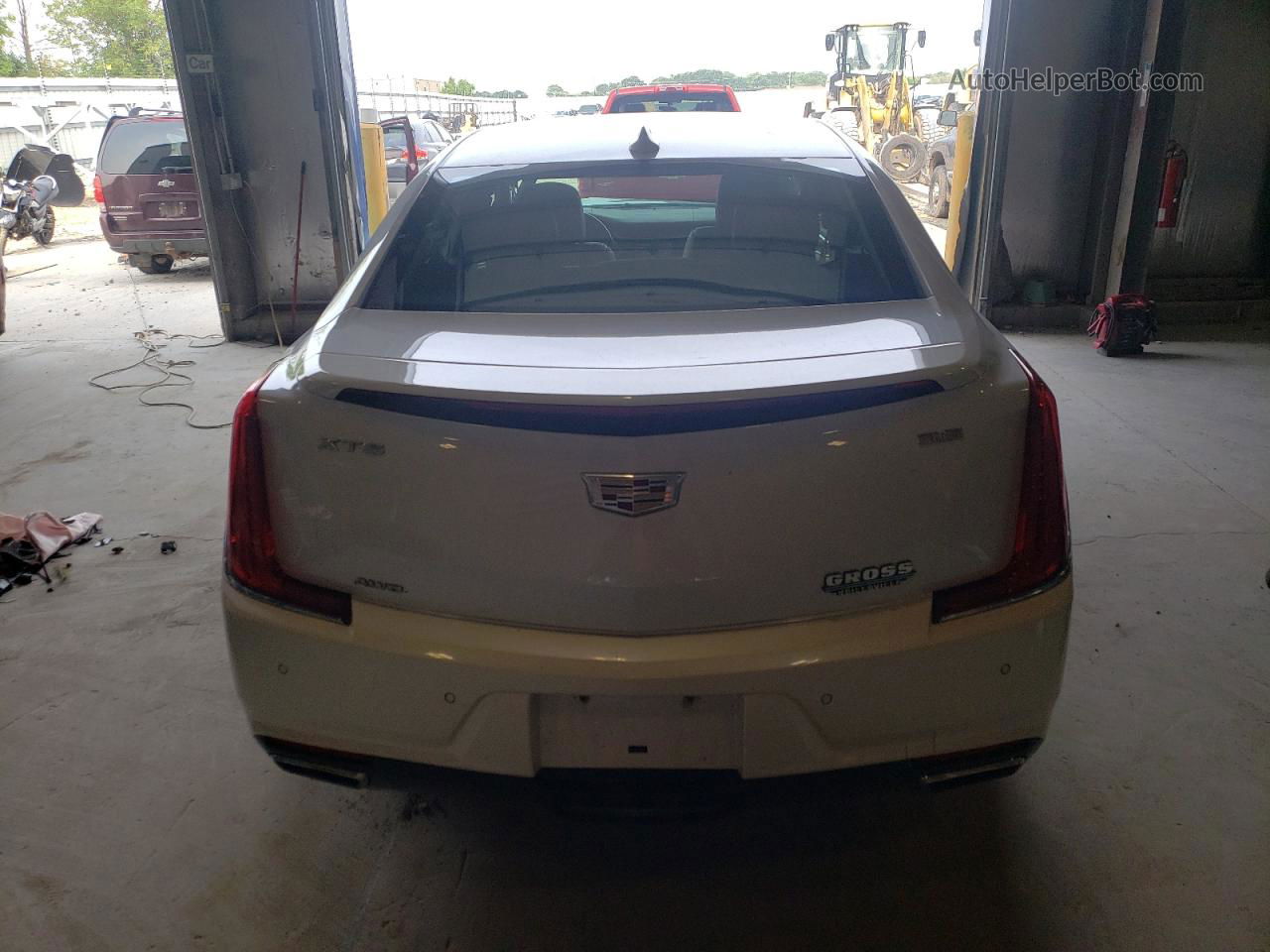 2019 Cadillac Xts Luxury White vin: 2G61N5S37K9127513