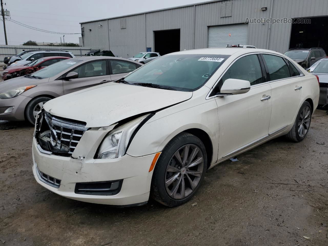 2013 Cadillac Xts  White vin: 2G61N5S39D9114829