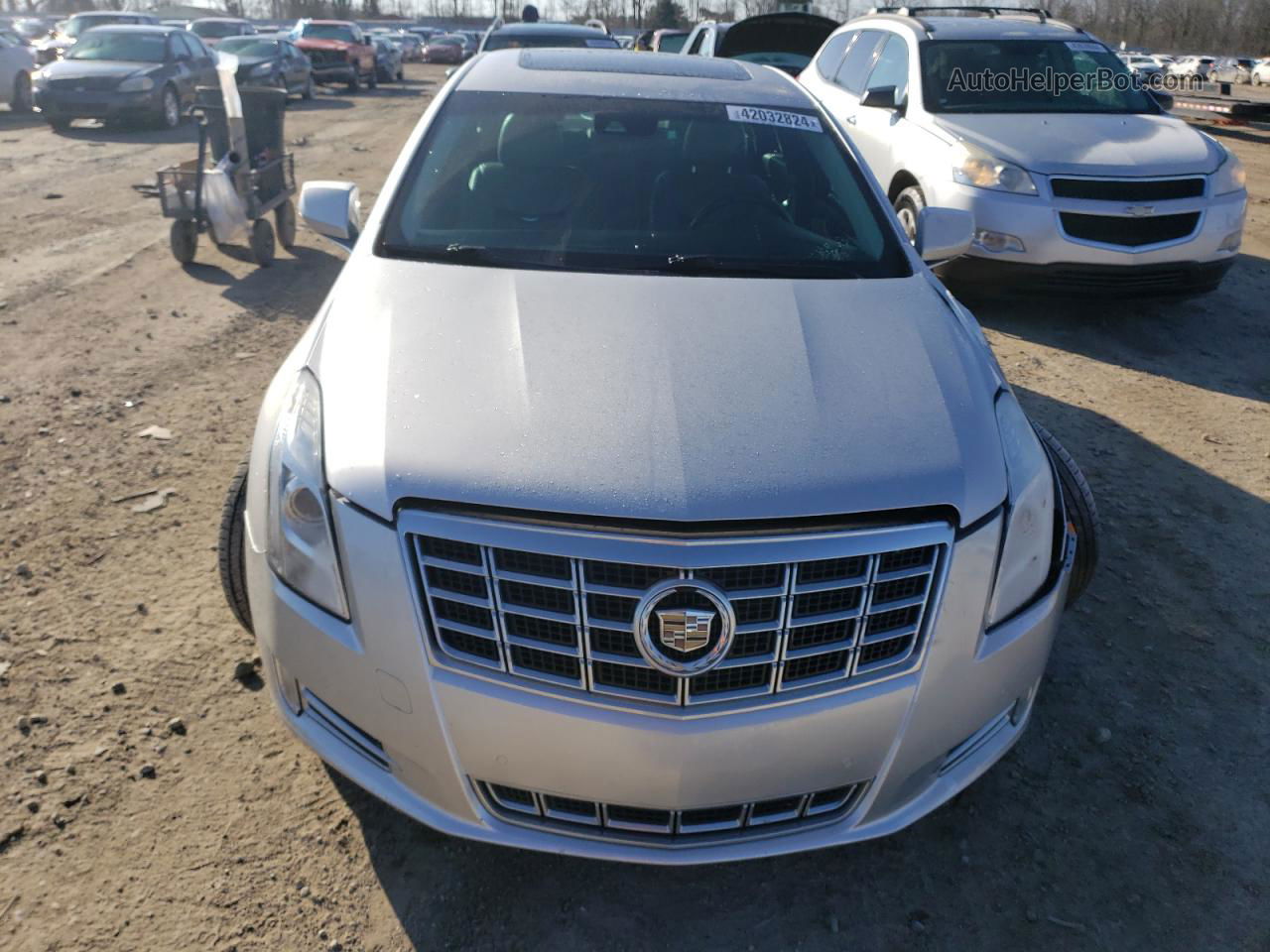 2013 Cadillac Xts Luxury Collection Серебряный vin: 2G61P5S37D9158483