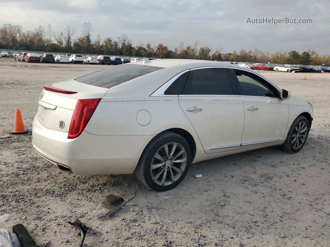 2013 Cadillac Xts Luxury Collection White vin: 2G61P5S38D9174675