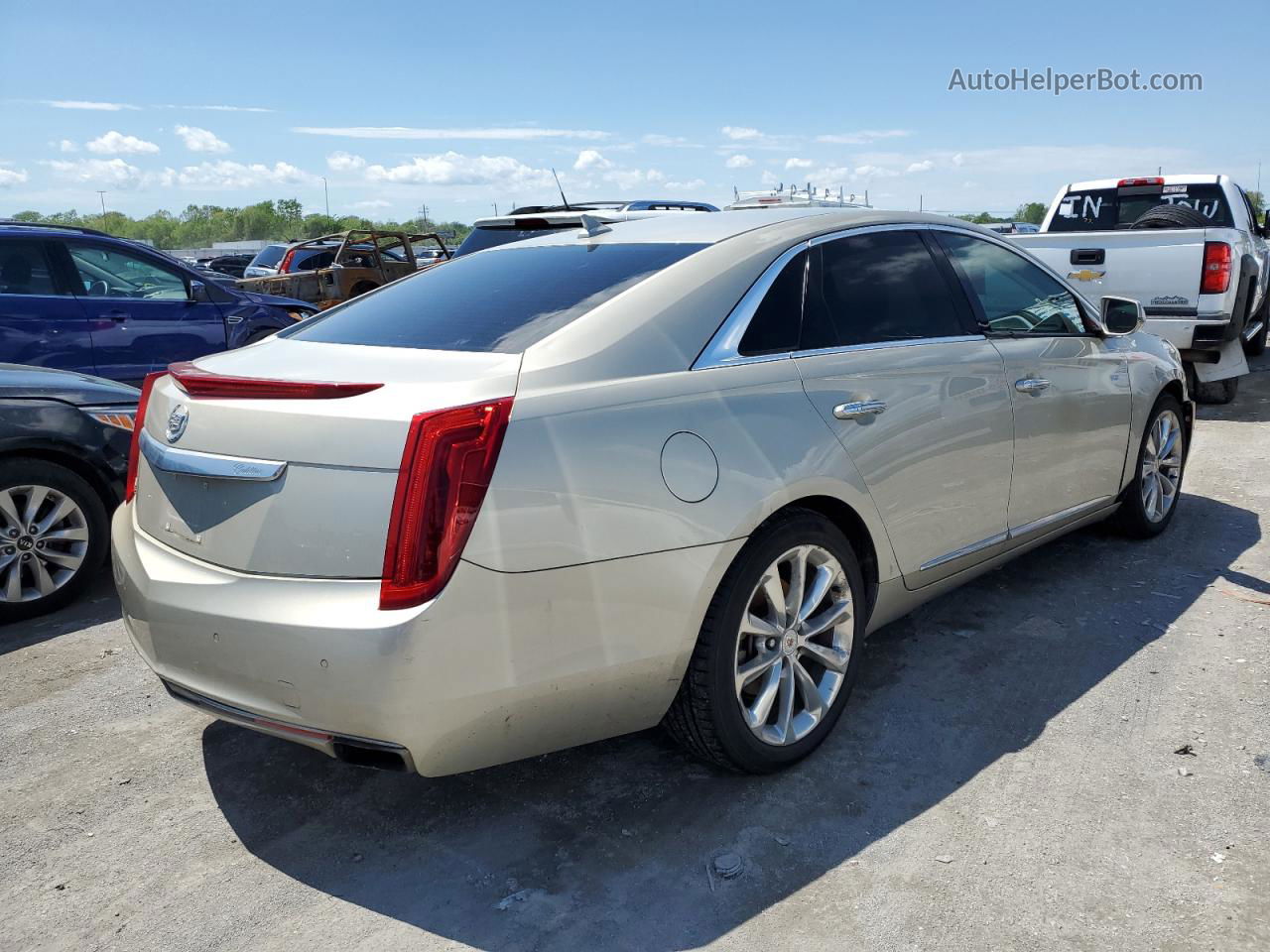 2013 Cadillac Xts Luxury Collection Gold vin: 2G61R5S30D9220428