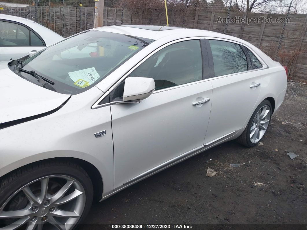 2019 Cadillac Xts Premium Luxury White vin: 2G61R5S30K9155397