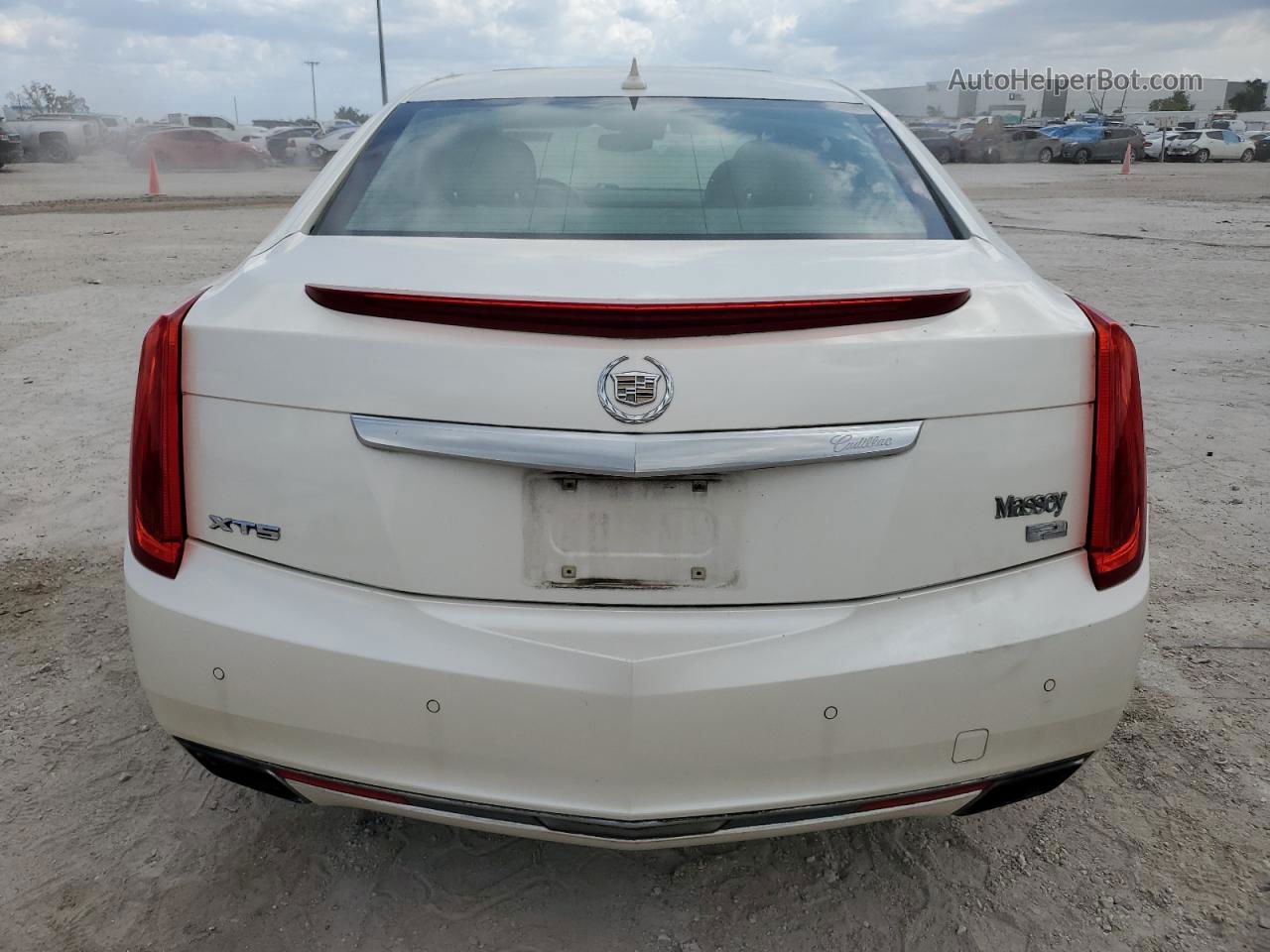 2013 Cadillac Xts Platinum White vin: 2G61U5S30D9189275