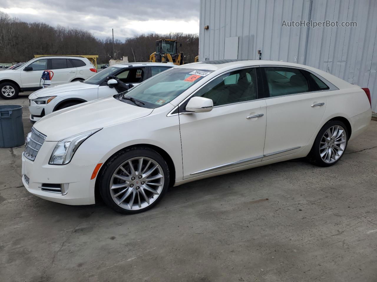 2013 Cadillac Xts Platinum White vin: 2G61U5S35D9187781