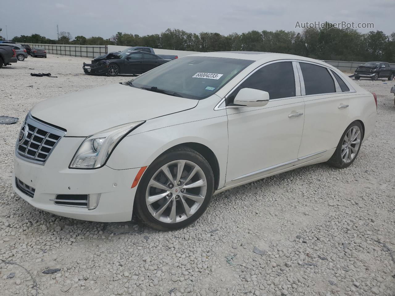 2013 Cadillac Xts Platinum White vin: 2G61U5S36D9100132