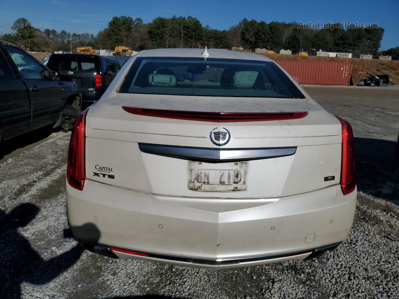 2013 Cadillac Xts Platinum White vin: 2G61U5S3XD9132646