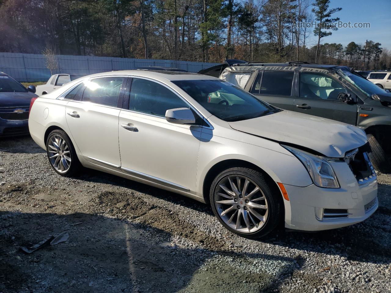 2013 Cadillac Xts Platinum White vin: 2G61U5S3XD9132646