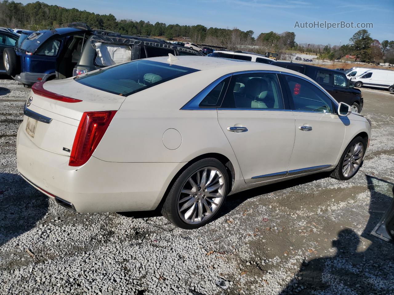 2013 Cadillac Xts Platinum White vin: 2G61U5S3XD9132646