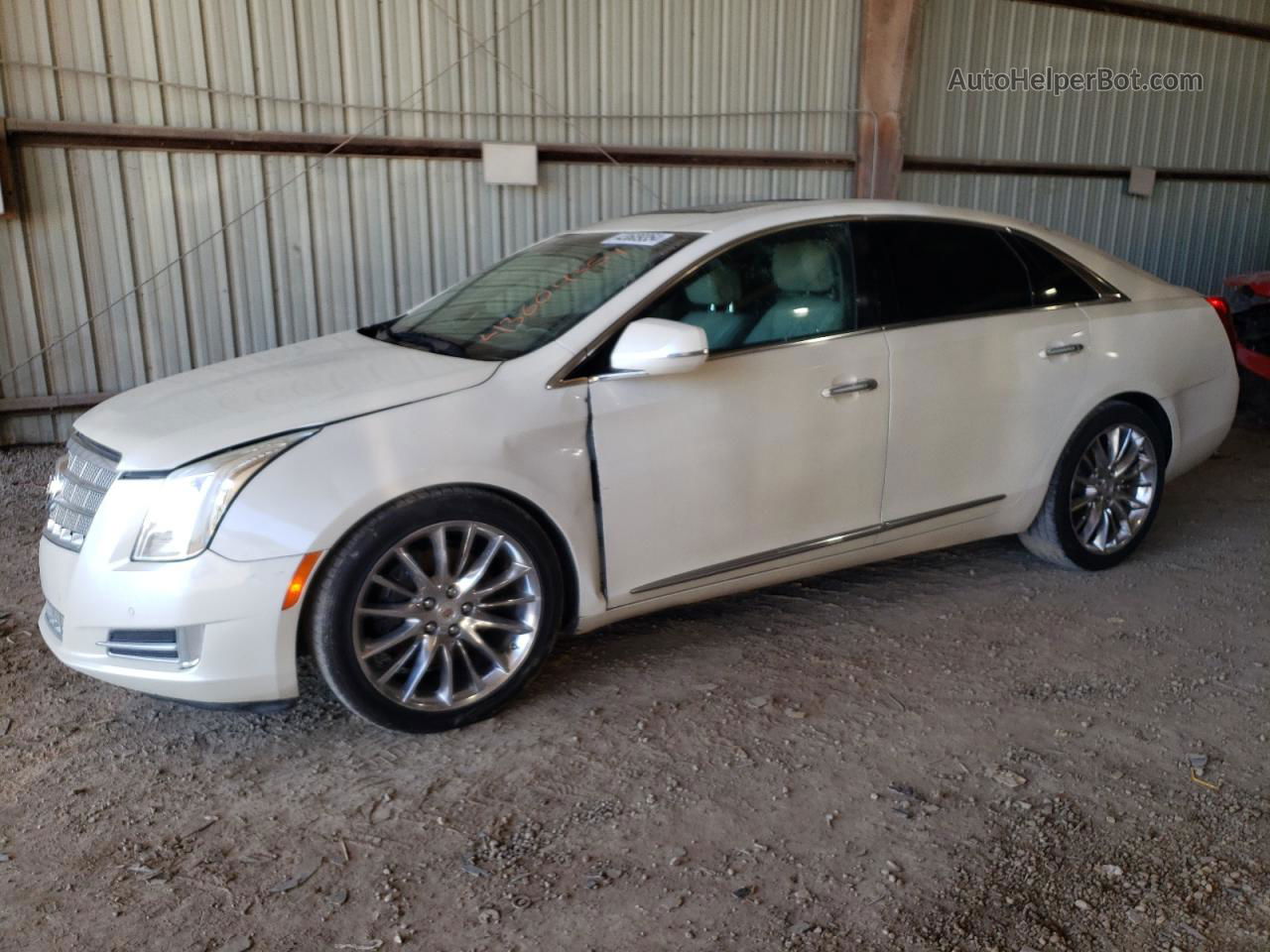 2013 Cadillac Xts Platinum White vin: 2G61V5S32D9140656