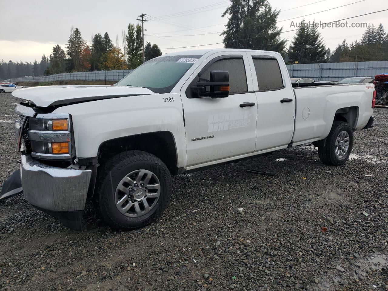 2019 Chevrolet Silverado K2500 Heavy Duty White vin: 2GC2KREG2K1114246