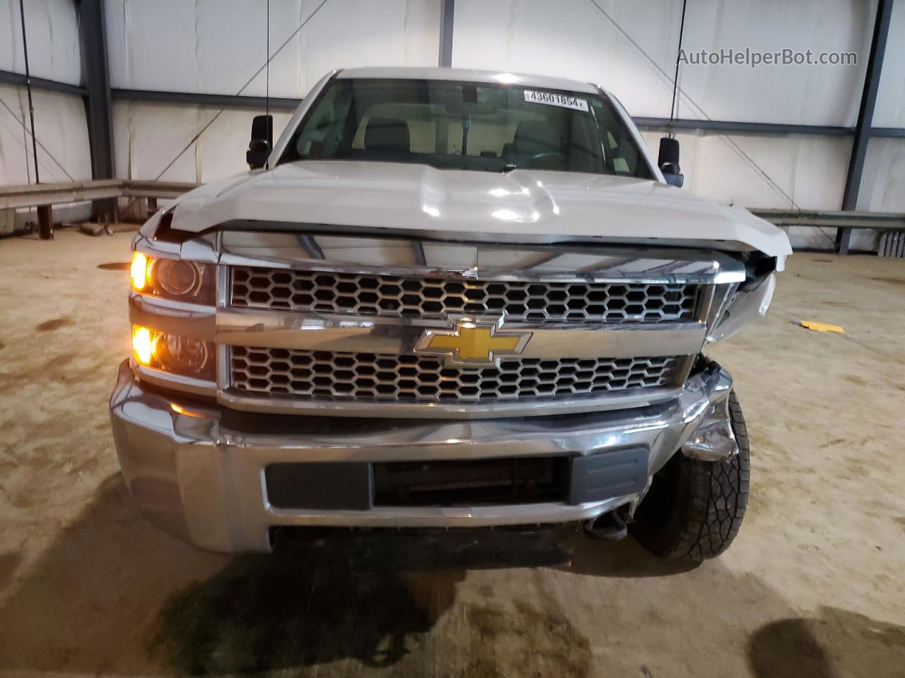 2019 Chevrolet Silverado K2500 Heavy Duty White vin: 2GC2KREGXK1244887