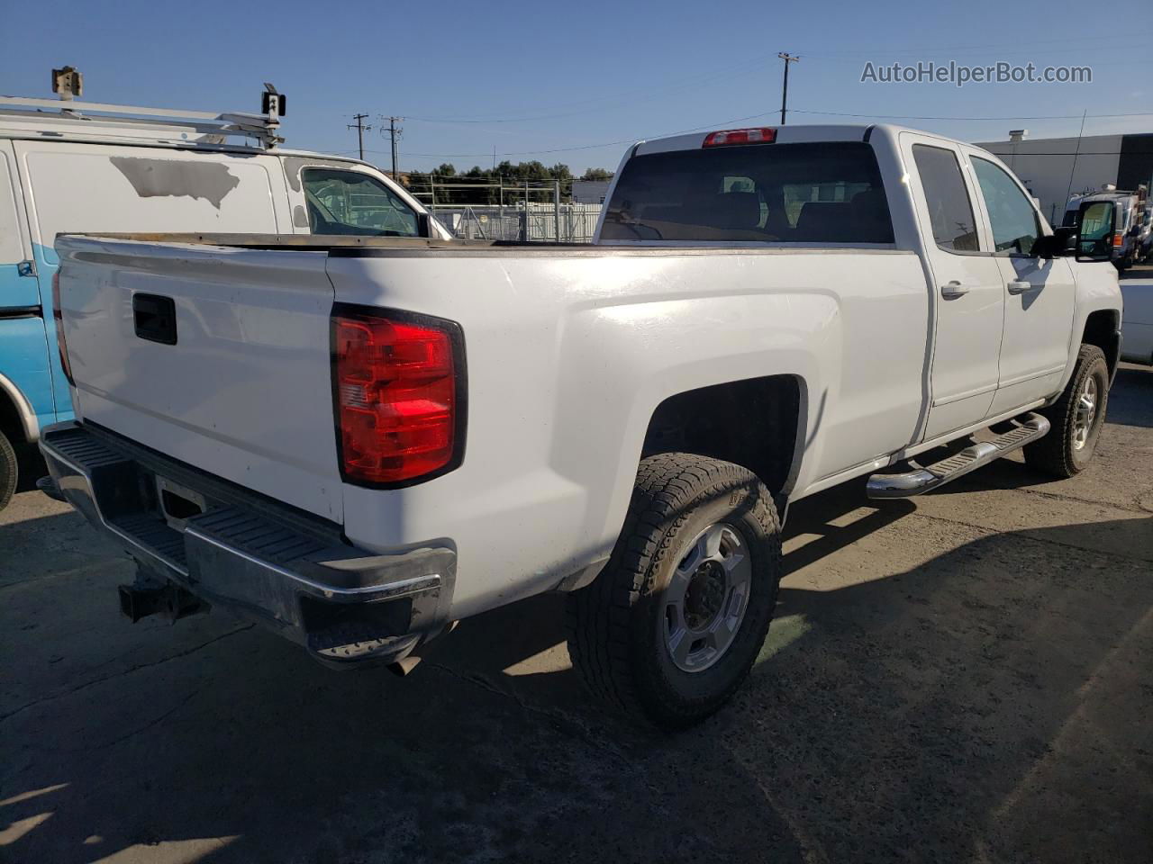 2019 Chevrolet Silverado K2500 Heavy Duty Lt White vin: 2GC2KSEG6K1115021