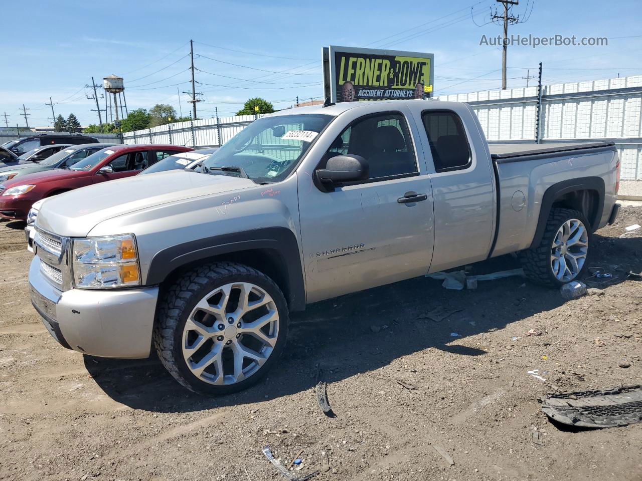 2008 Chevrolet Silverado C1500 Beige vin: 2GCEC19C181213846