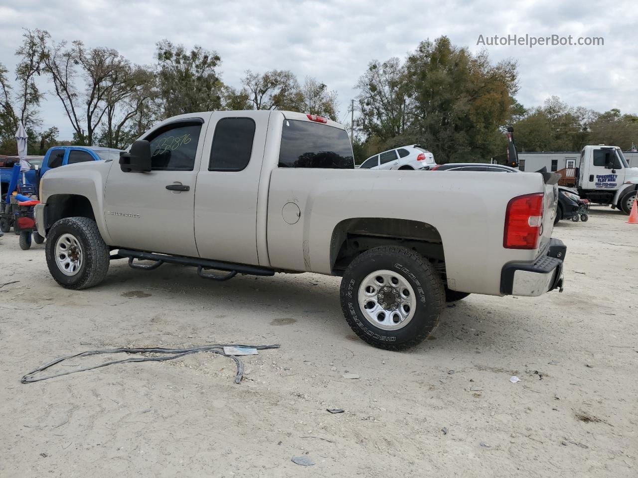 2008 Chevrolet Silverado C1500 Silver vin: 2GCEC19J481284764