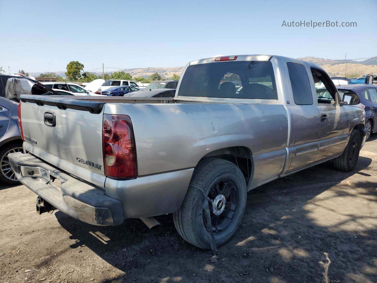 2003 Chevrolet Silverado C1500 Gray vin: 2GCEC19T131343831