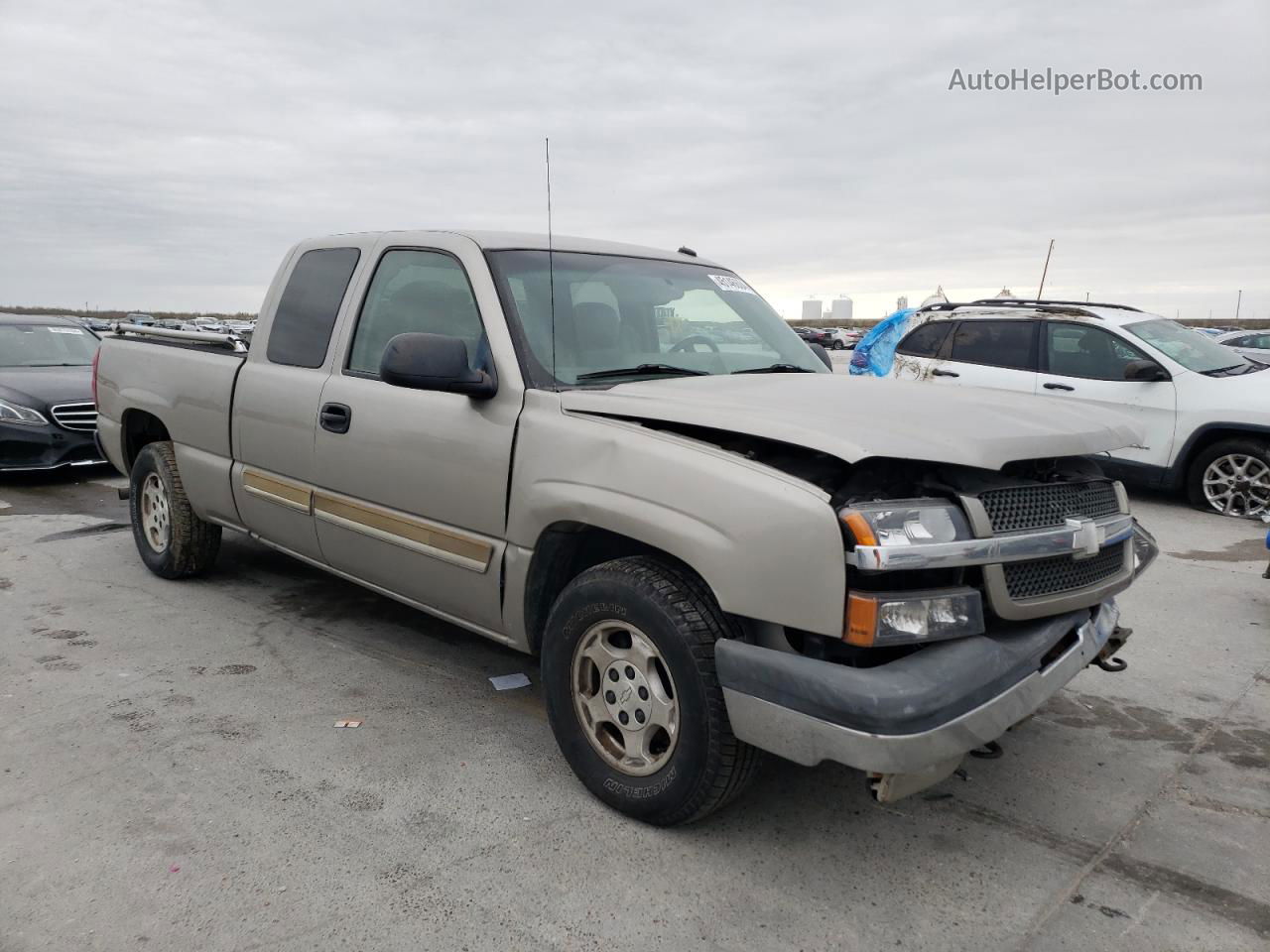 2003 Chevrolet Silverado C1500 Beige vin: 2GCEC19T331186836