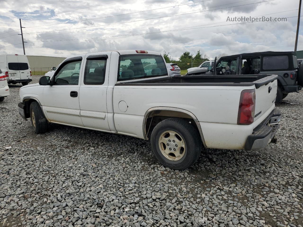 2003 Chevrolet Silverado C1500 Белый vin: 2GCEC19T431150489