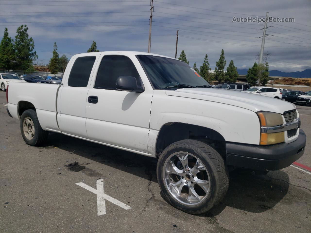 2003 Chevrolet Silverado C1500 White vin: 2GCEC19T631306466