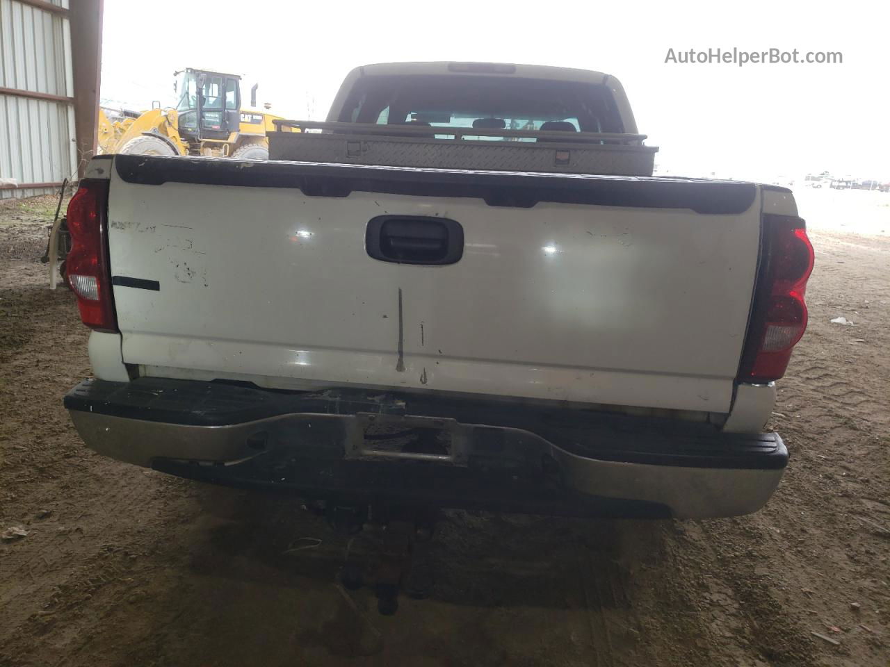 2003 Chevrolet Silverado C1500 White vin: 2GCEC19T631396606