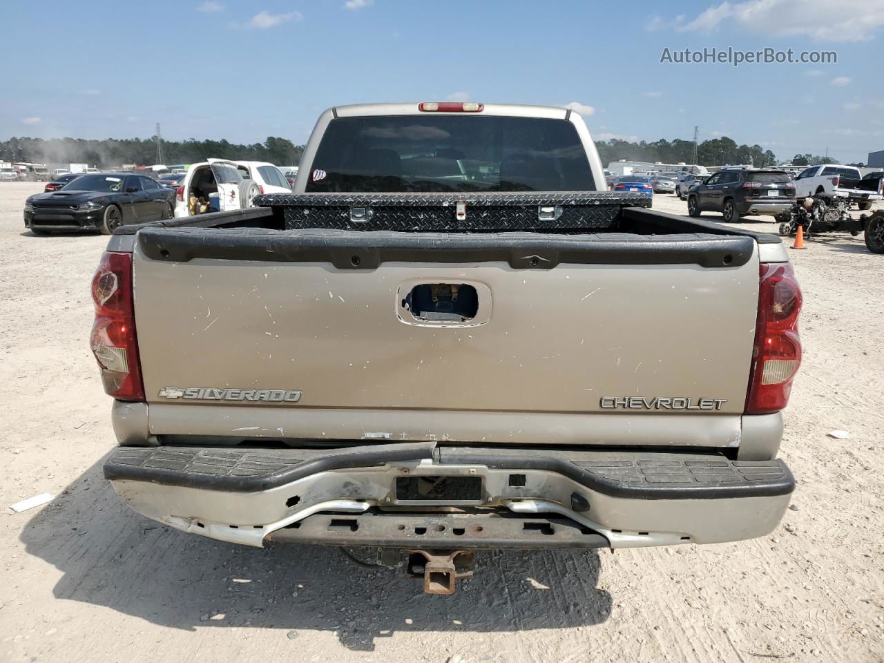 2003 Chevrolet Silverado C1500 Beige vin: 2GCEC19V131175853