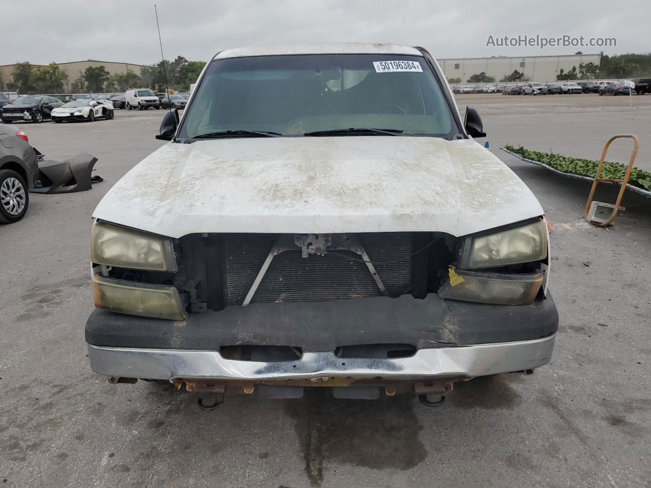 2003 Chevrolet Silverado C1500 White vin: 2GCEC19V331333979