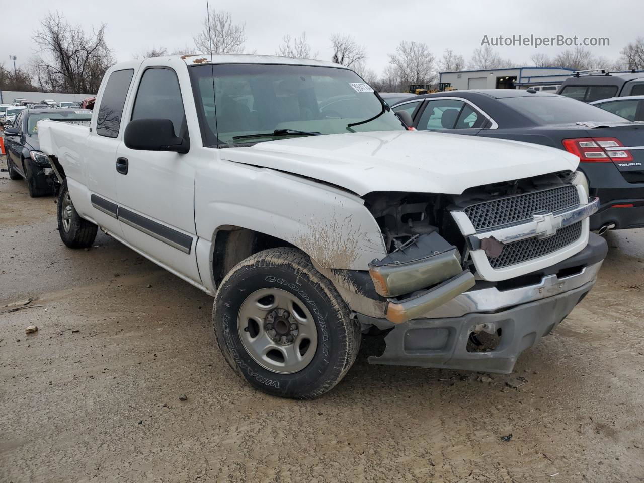 2003 Chevrolet Silverado C1500 White vin: 2GCEC19V631306002