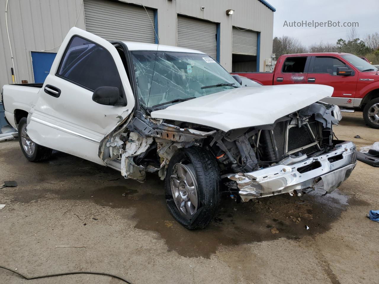 2003 Chevrolet Silverado C1500 White vin: 2GCEC19V731247767