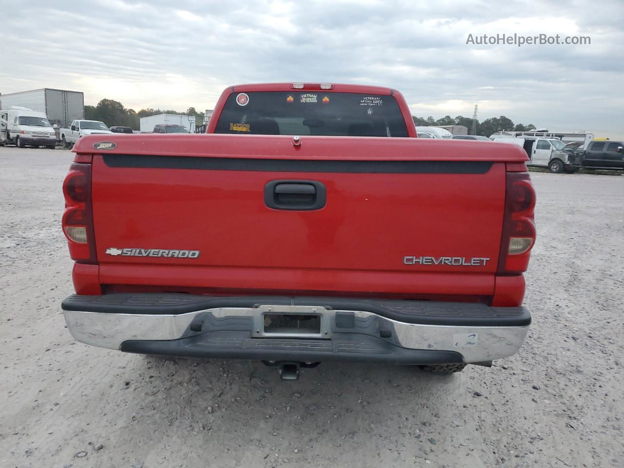 2003 Chevrolet Silverado C1500 Red vin: 2GCEC19VX31374111