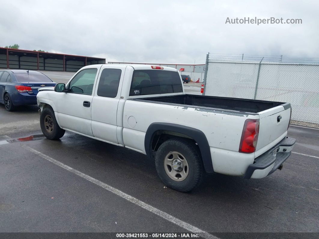 2003 Chevrolet Silverado 1500 Work Truck White vin: 2GCEC19X231243921