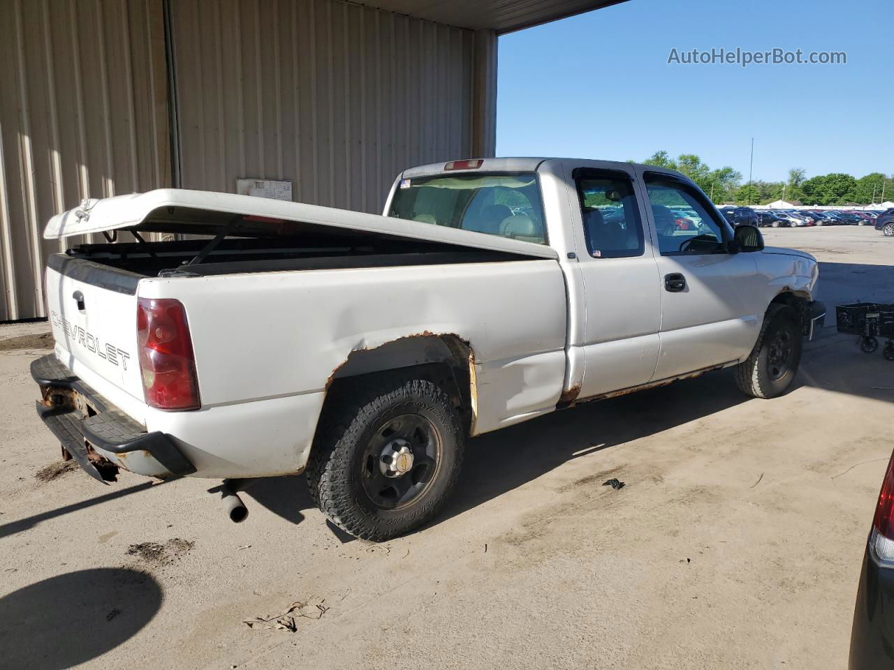 2003 Chevrolet Silverado C1500 Белый vin: 2GCEC19X431321387