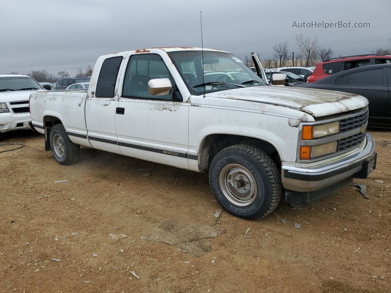 1993 Chevrolet Gmt-400 C1500 White vin: 2GCEC19Z3P1142099