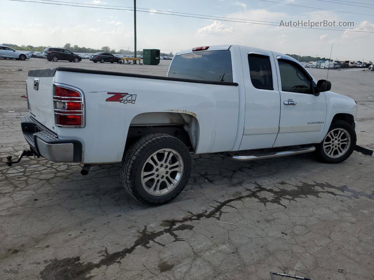 2008 Chevrolet Silverado K1500 White vin: 2GCEK19J781108391