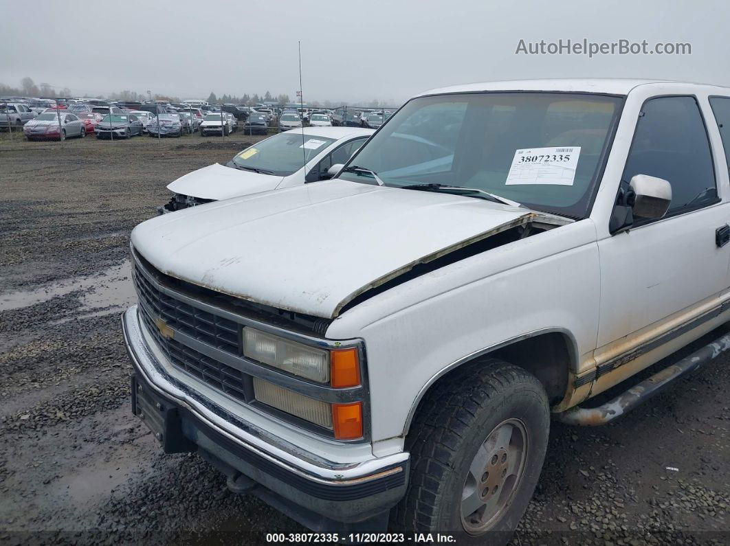 1993 Chevrolet Gmt-400 K1500 White vin: 2GCEK19K8P1239899